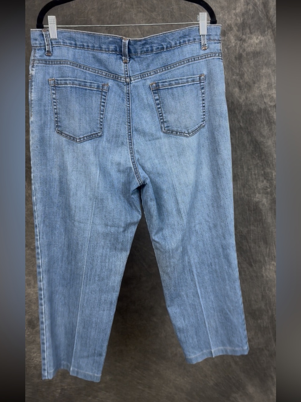 Gloria Vanderbilt Amanda Light Wash Petite Cropped Jeans Size 14P - Picture 5 of 5